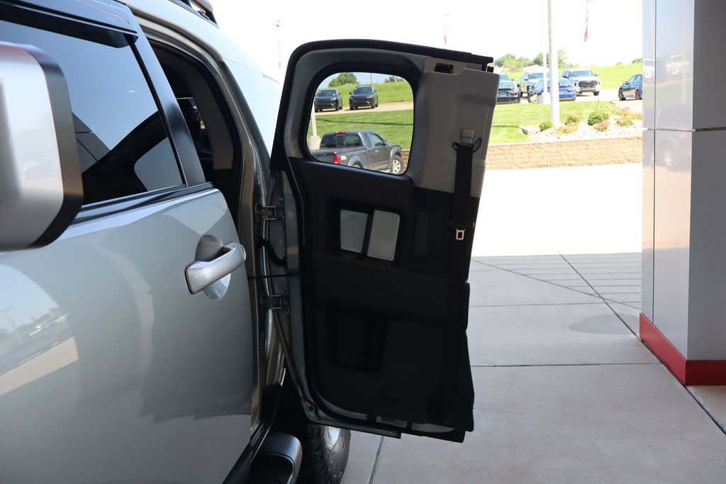 Used 2012 Toyota FJ Cruiser 4WD w/ Upgrade Pkg image 34