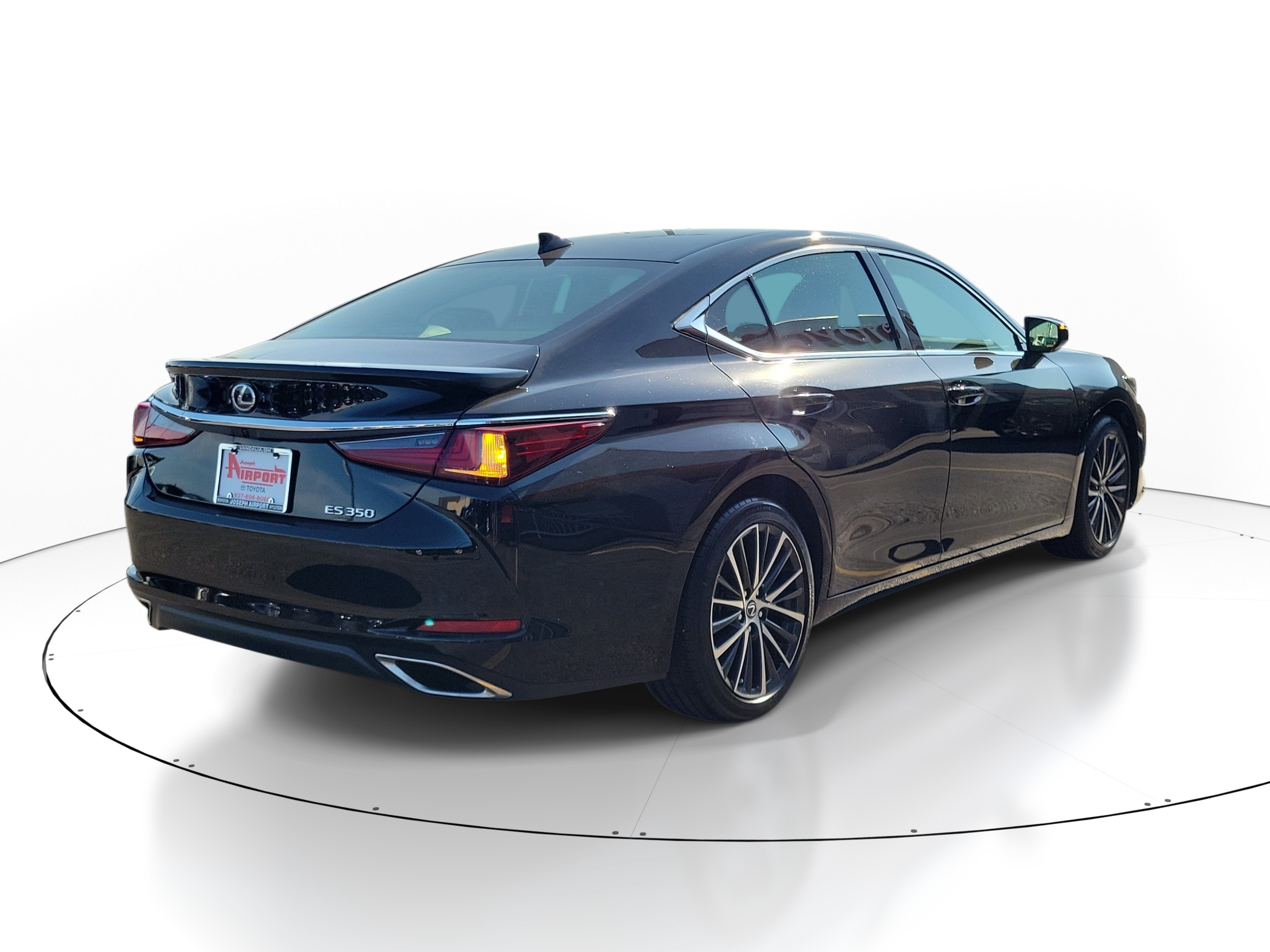 Used 2023 Lexus ES 350 w/ Premium Package FWD image 4