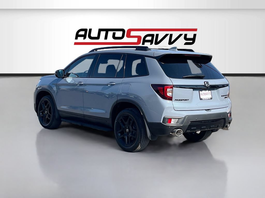 Used 2024 Honda Passport Black Edition image 5