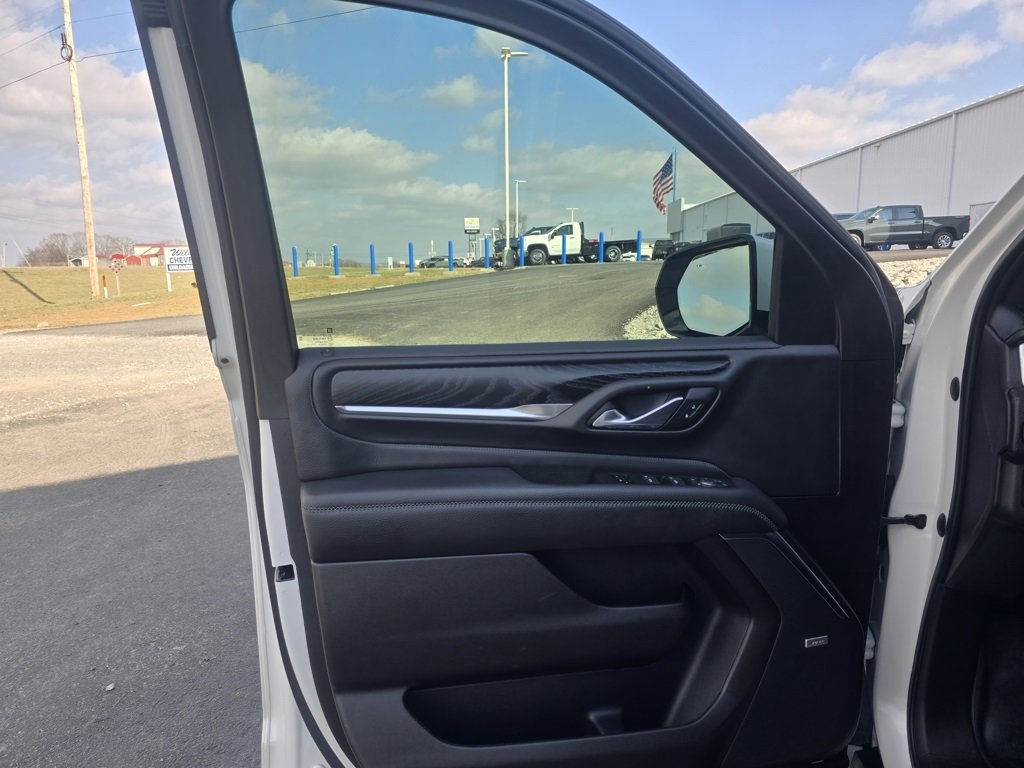 Used 2021 GMC Yukon Denali w/ Denali Ultimate Package image 10