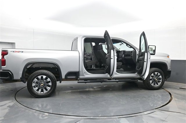 Used 2023 Chevrolet Silverado 2500 Custom w/ Gooseneck/5TH Wheel Package image 48