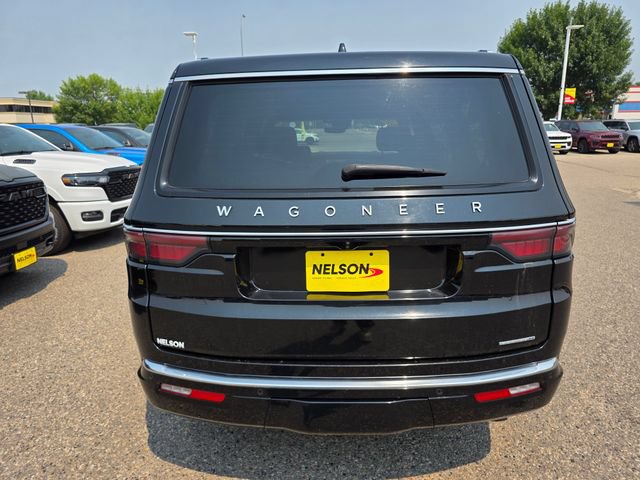 Used 2024 Jeep Wagoneer Series II AWD/4WD image 11