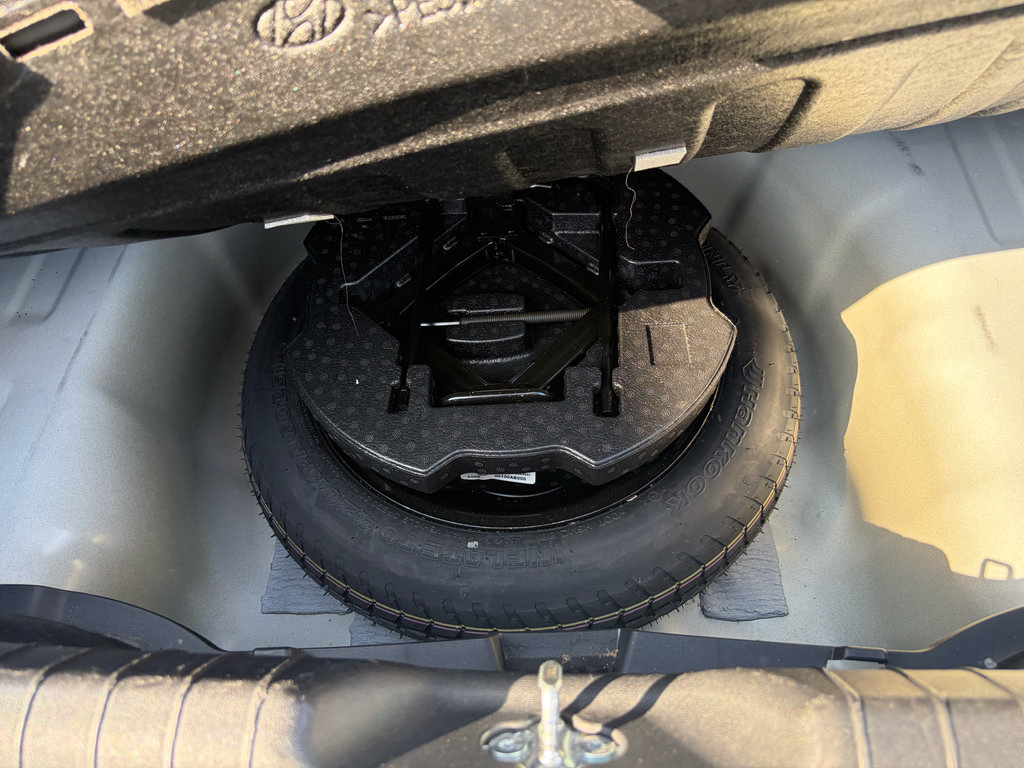 Used 2023 Hyundai Elantra SEL FWD image 9