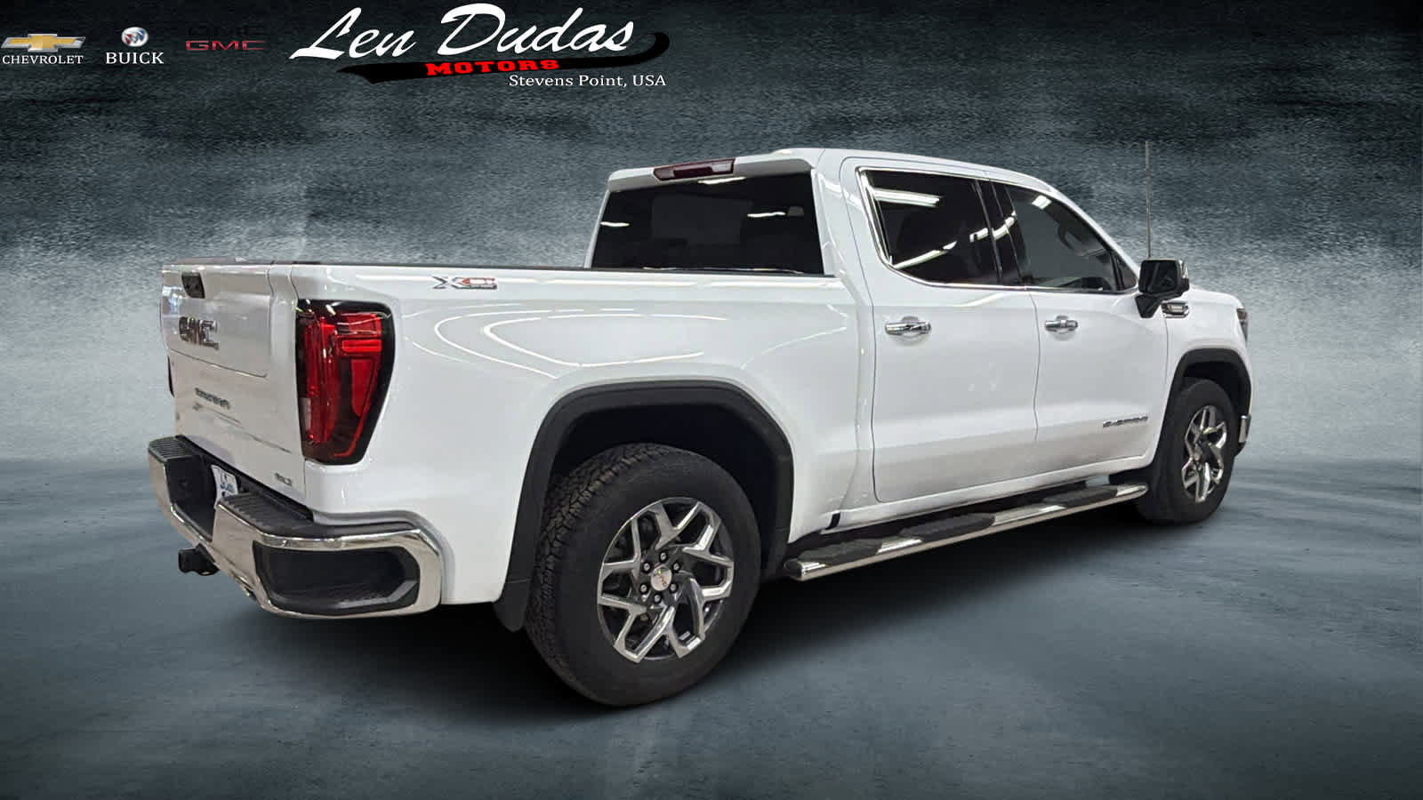 Used 2023 GMC Sierra 1500 SLT image 4