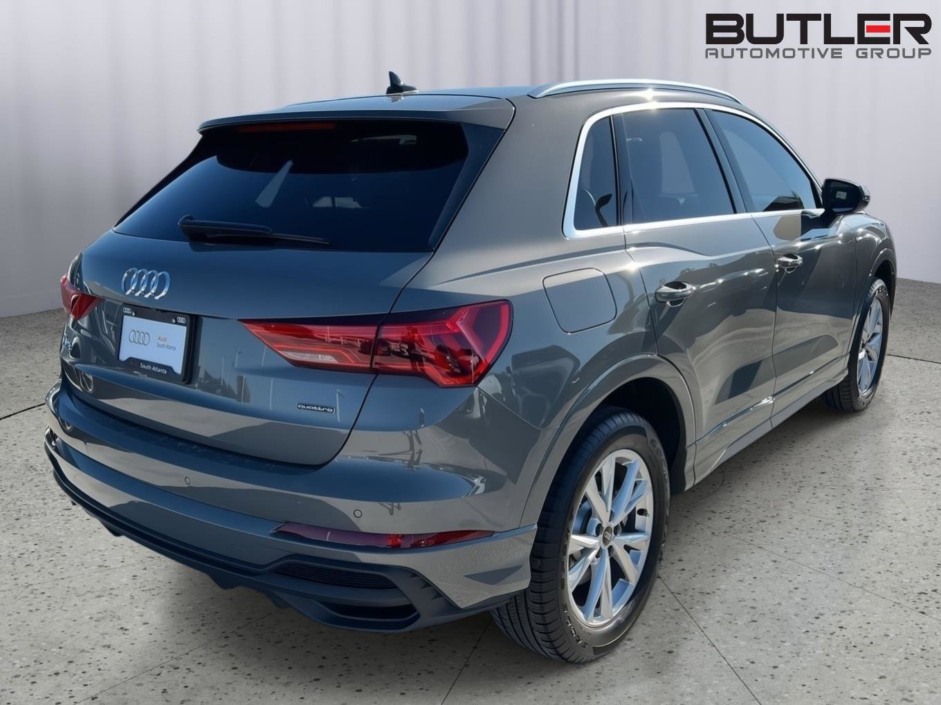 Used 2024 Audi Q3 2.0T Premium Plus w/ Premium Plus Package image 5