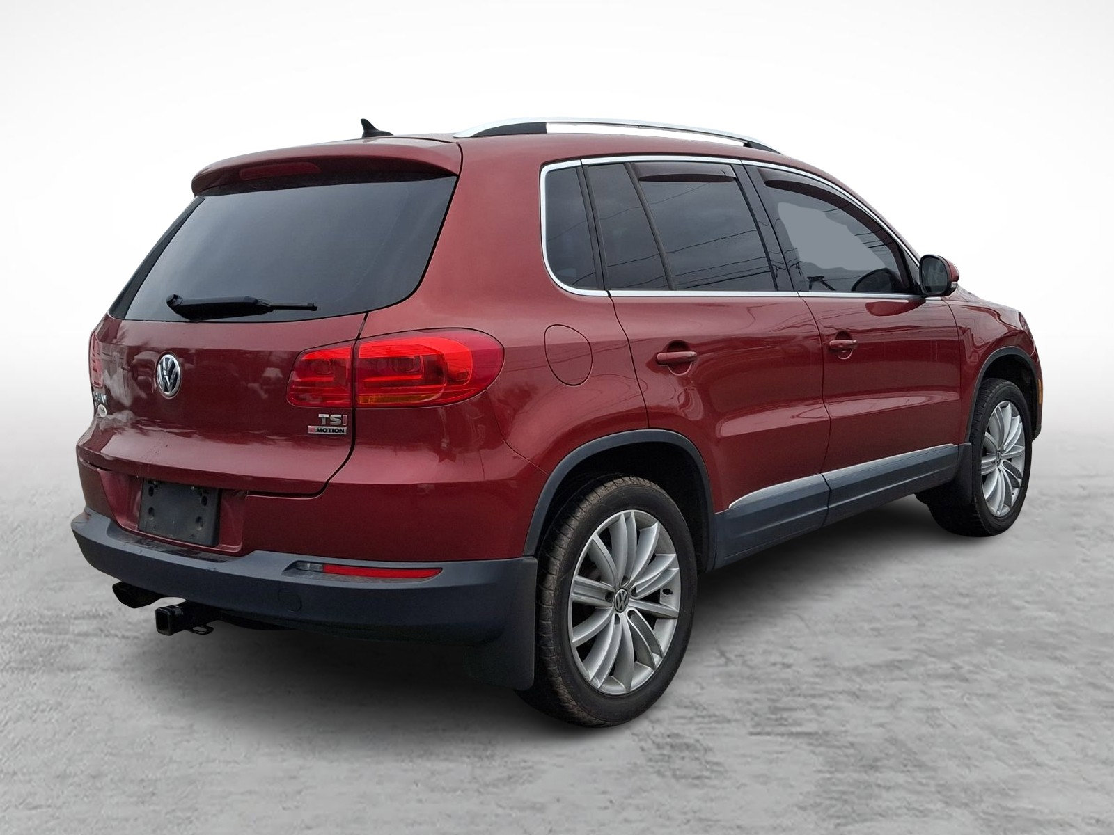 Used 2016 Volkswagen Tiguan SE image 5