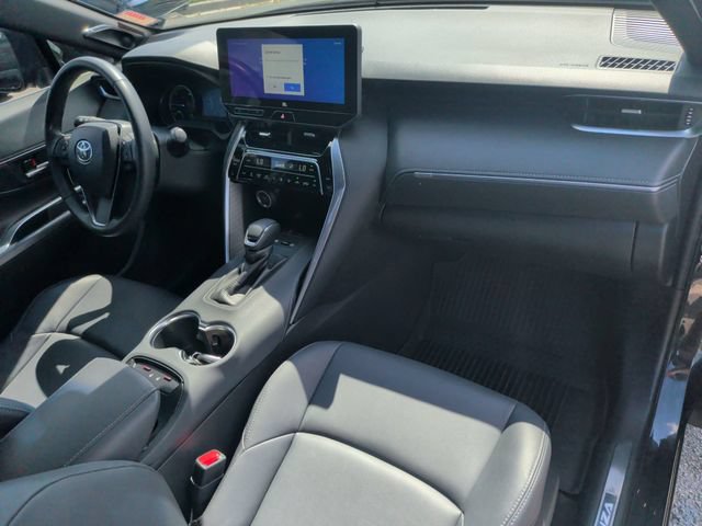 Used 2023 Toyota Venza XLE AWD/4WD image 14