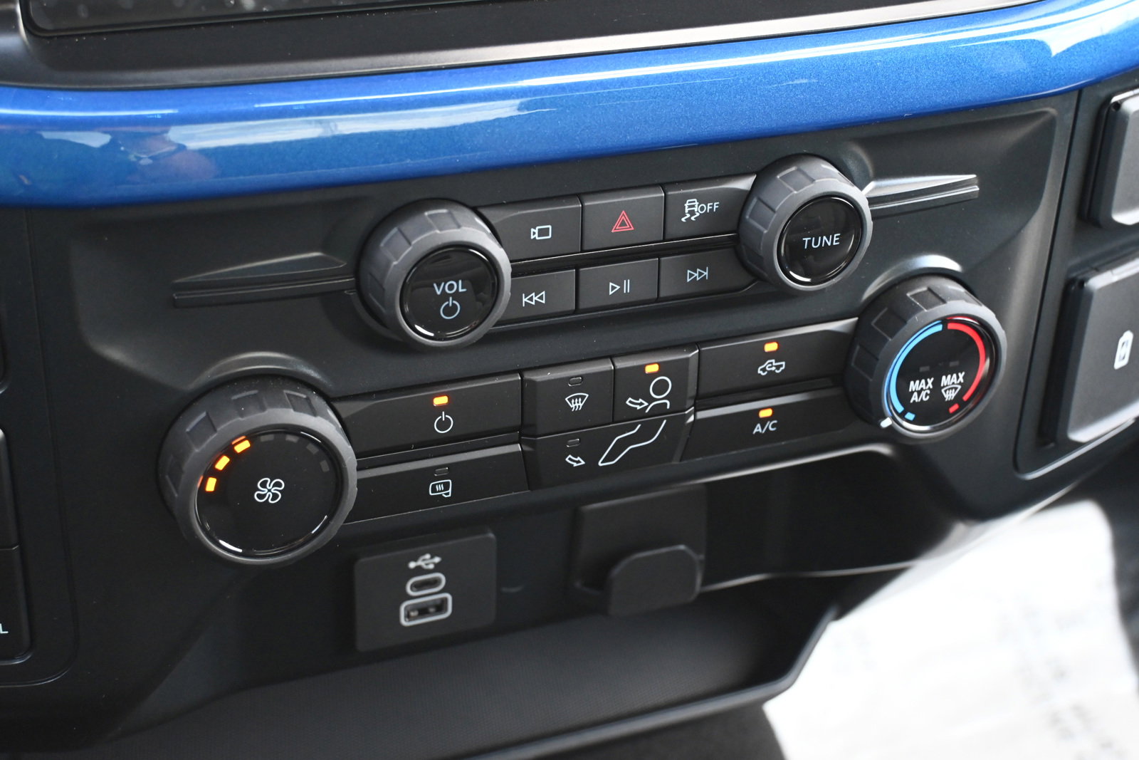 New 2025 Ford F150 XL AWD/4WD image 23