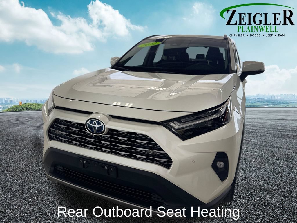 Used 2022 Toyota RAV4 Limited AWD/4WD image 9