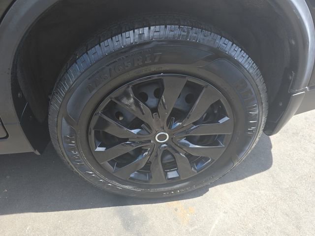 Used 2017 Nissan Rogue S image 23