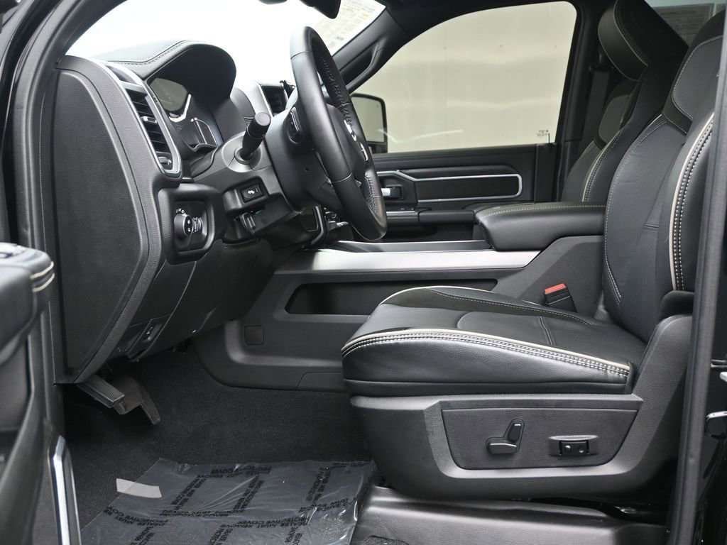 Used 2024 RAM 3500 Laramie w/ Night Edition image 12