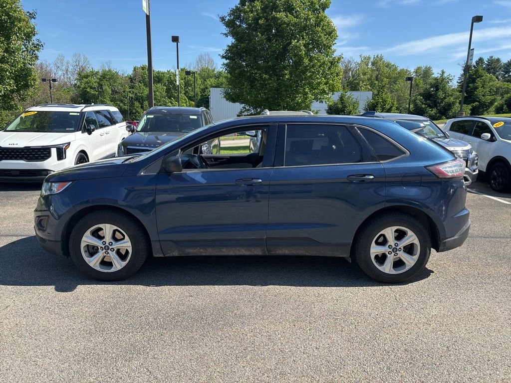 Used 2017 Ford Edge SE AWD/4WD image 4