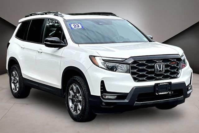 Used 2023 Honda Passport TrailSport image 3