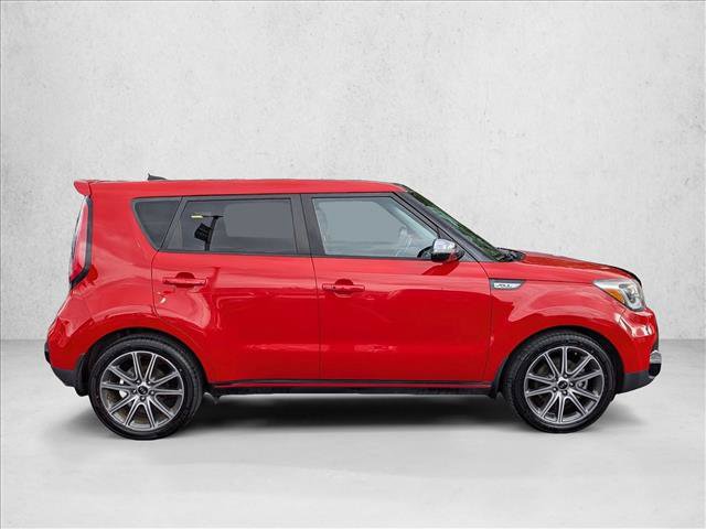 Used 2017 Kia Soul ! w/ Tech Package FWD image 4