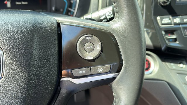Used 2018 Honda Odyssey Touring image 15