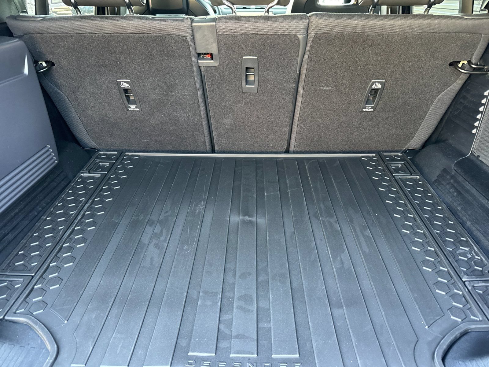 New 2026 Land Rover Defender 110 OCTA AWD/4WD image 15