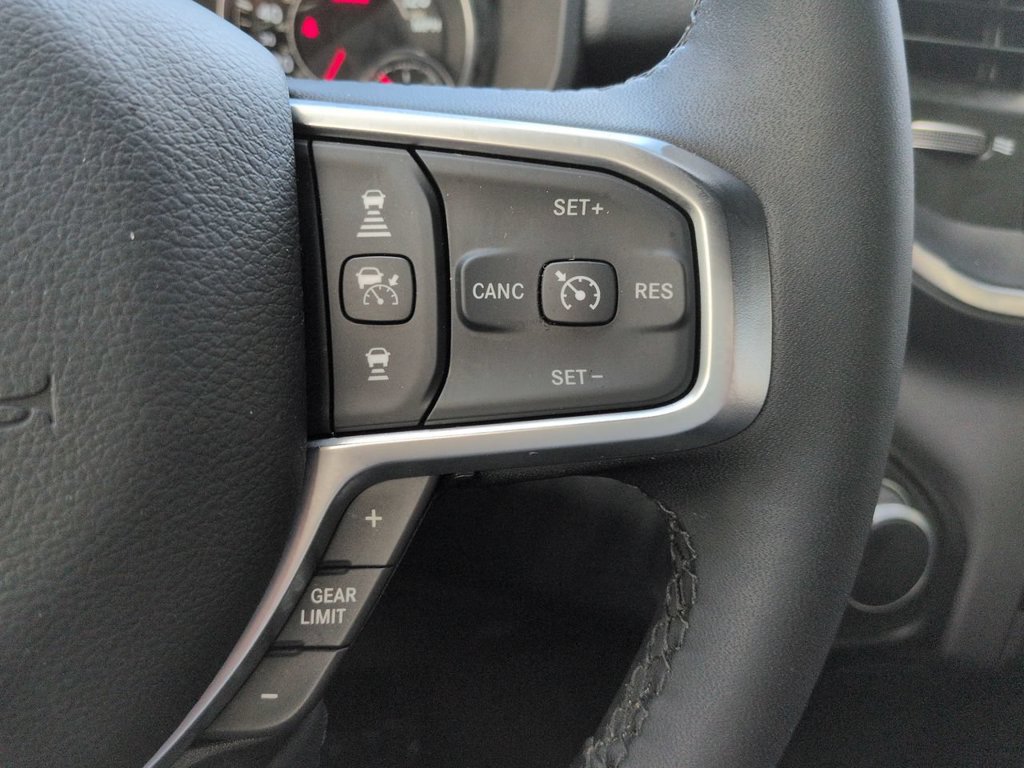 Used 2025 RAM 1500 Big Horn AWD/4WD image 25