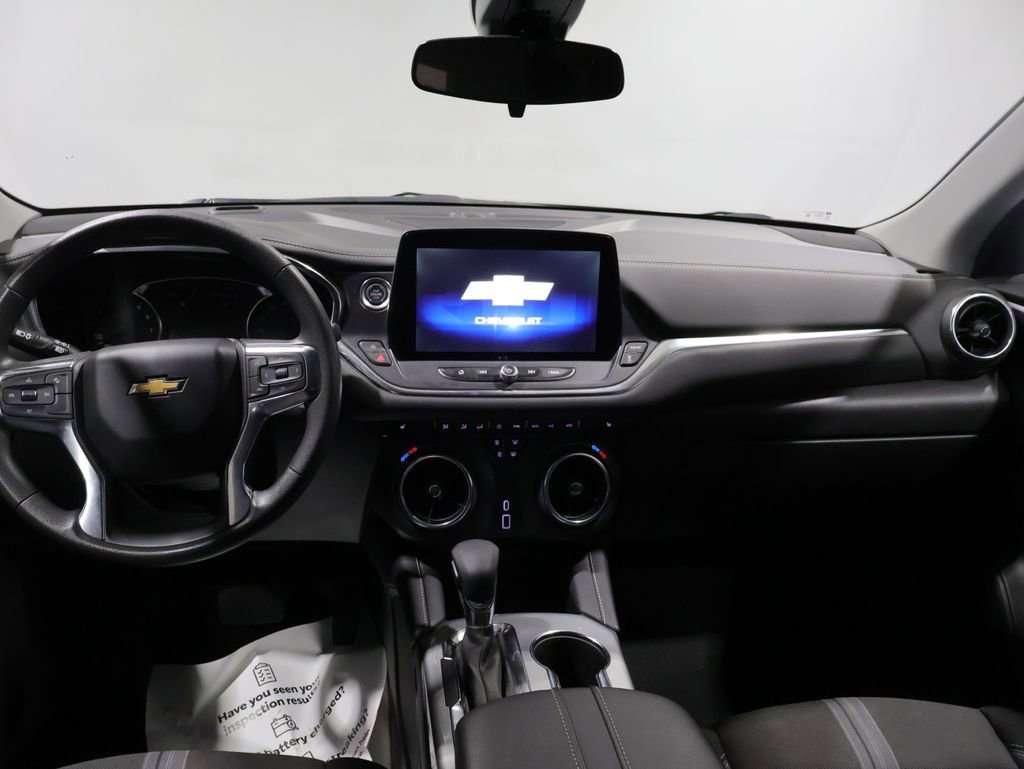 Used 2025 Chevrolet Blazer LT image 15