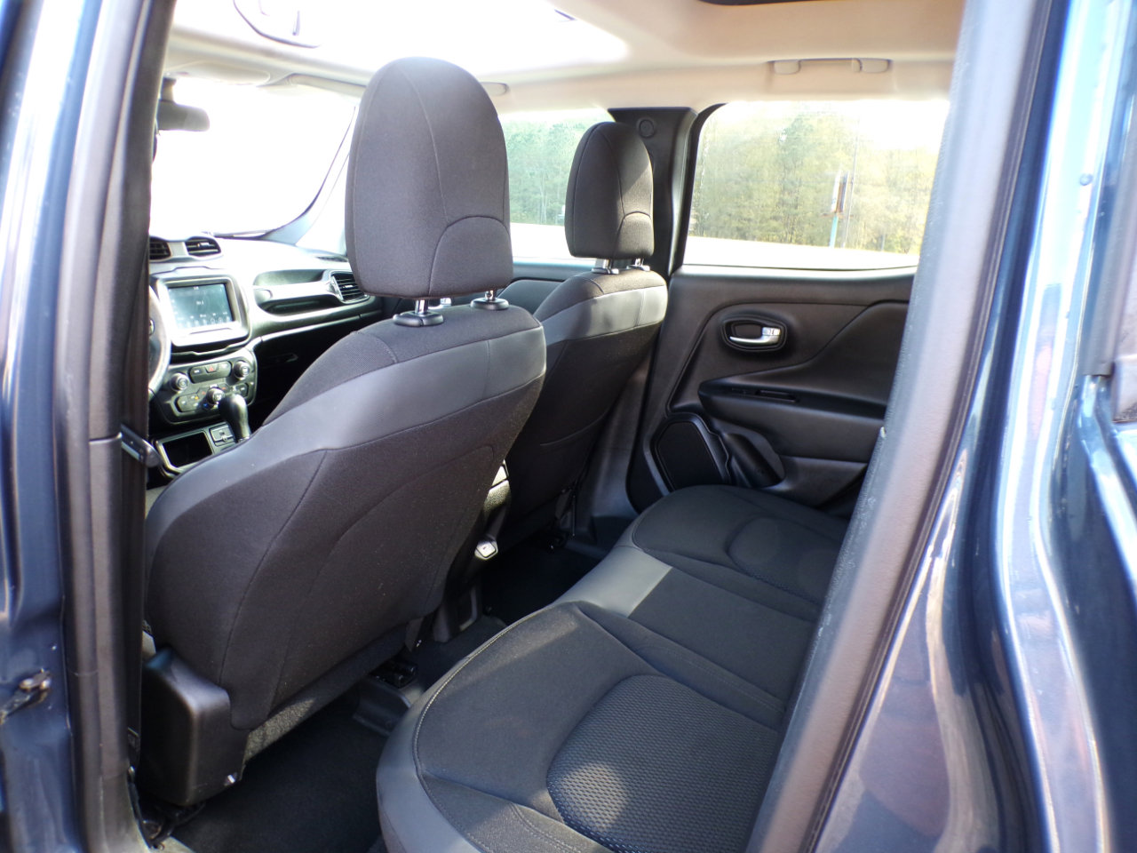 Used 2020 Jeep Renegade Altitude image 35