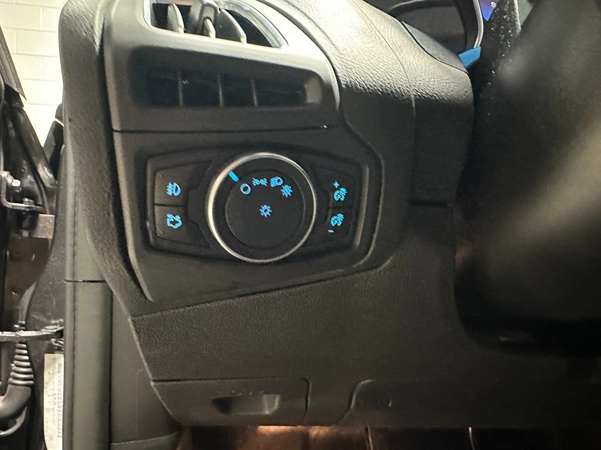 Used 2016 Ford Focus ST FWD image 27