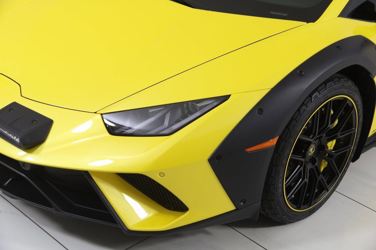 Used 2024 Lamborghini Huracan Sterrato image 97