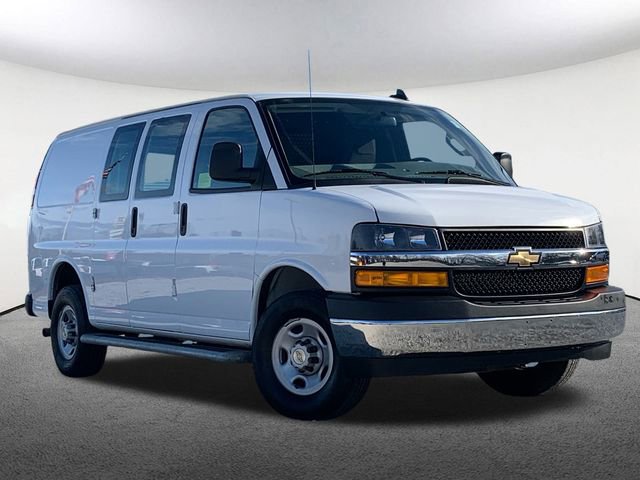 Used 2024 Chevrolet Express 2500 Work Van w/ Driver Convenience Package image 2