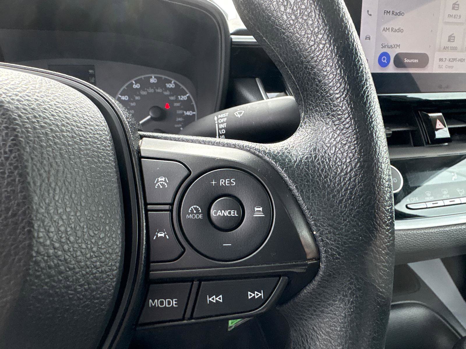 Used 2023 Toyota Corolla LE FWD image 22