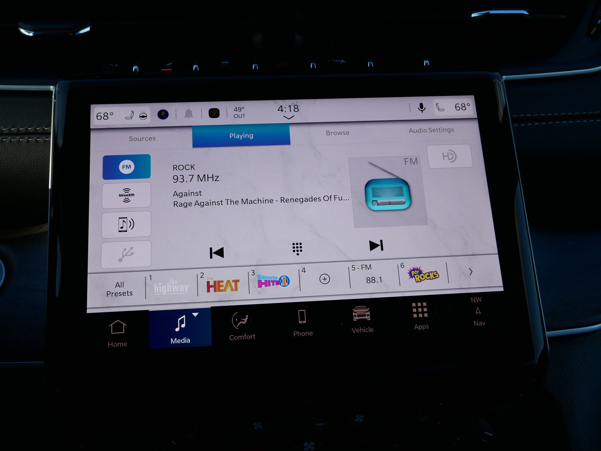 New 2025 Jeep Grand Cherokee Limited w/ Luxury Tech Group II image 17