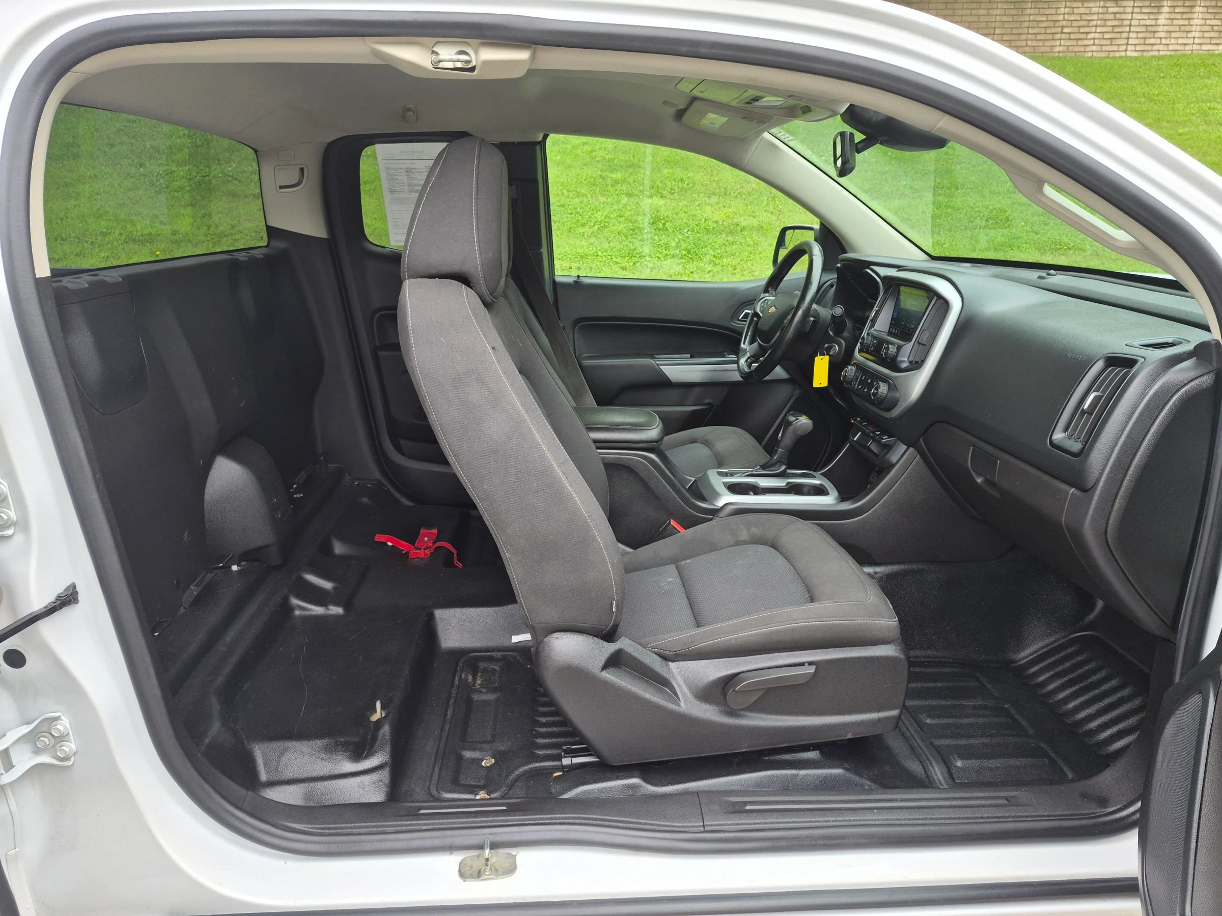 Used 2021 Chevrolet Colorado LT w/ Fleet Safety Package RWD image 10