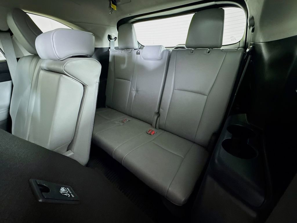 Certified 2023 Toyota Highlander XLE image 25
