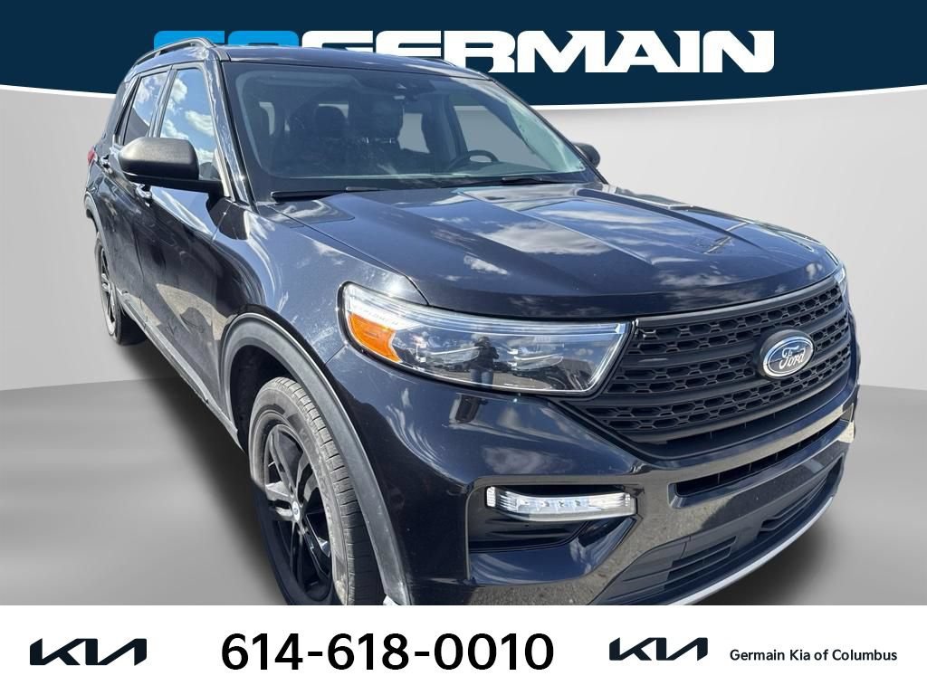 Used 2022 Ford Explorer XLT w/ Equipment Group 202A AWD/4WD image 6