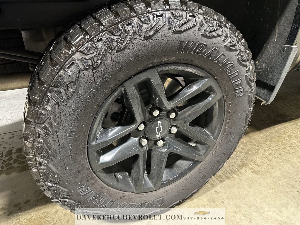 Used 2025 Chevrolet Silverado 1500 LT Trail Boss w/ LT Trail Boss Premium Package image 39
