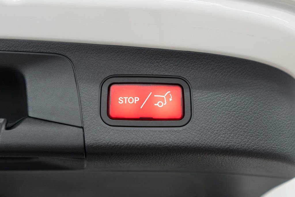 Used 2025 Mercedes-Benz GLA 250 4MATIC image 30