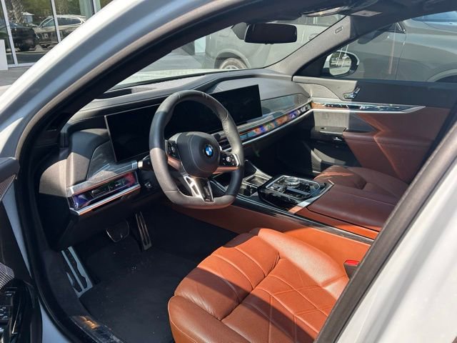 Used 2023 BMW 740i RWD image 12