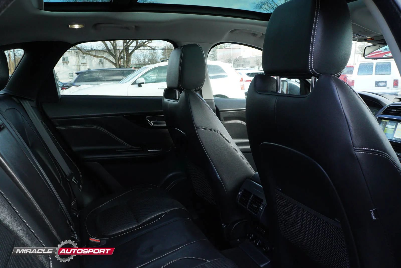 Used 2017 Jaguar F-PACE R-Sport AWD/4WD image 37