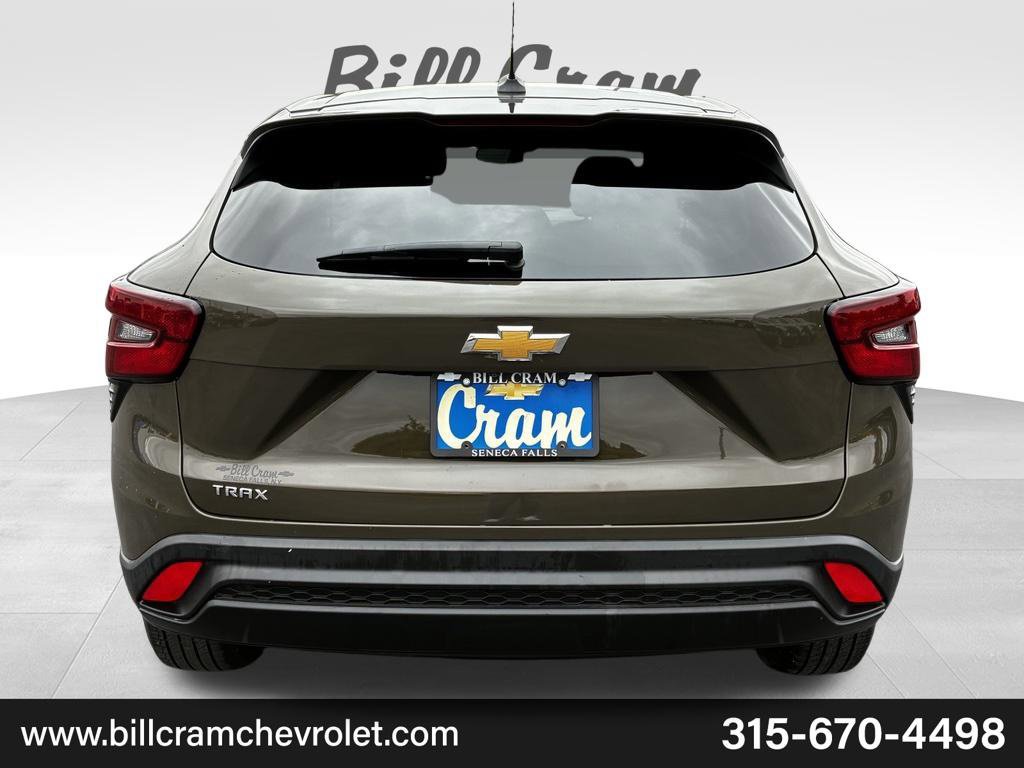 Used 2024 Chevrolet Trax LS w/ LS Convenience Package FWD image 31