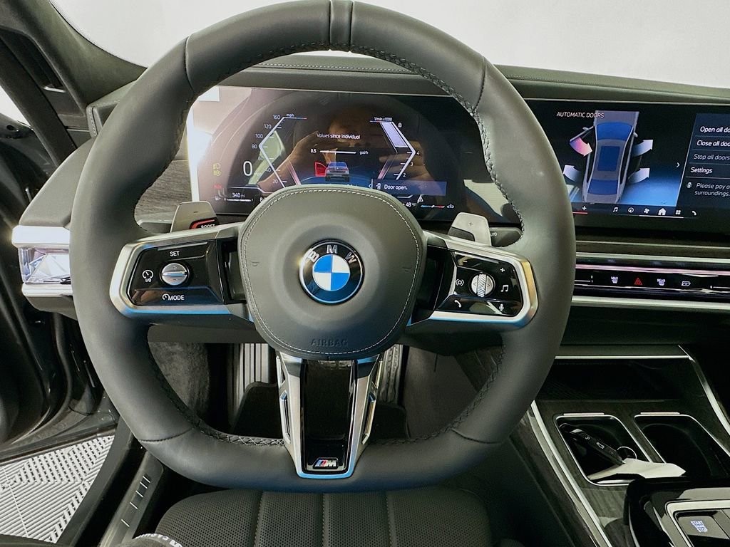 New 2026 BMW 760i xDrive w/ Executive Package image 10