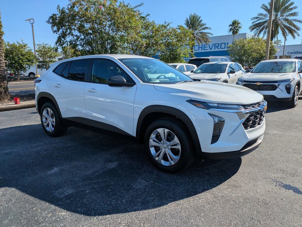 New 2026 Chevrolet Trax LS w/ Driver Confidence Package image 2