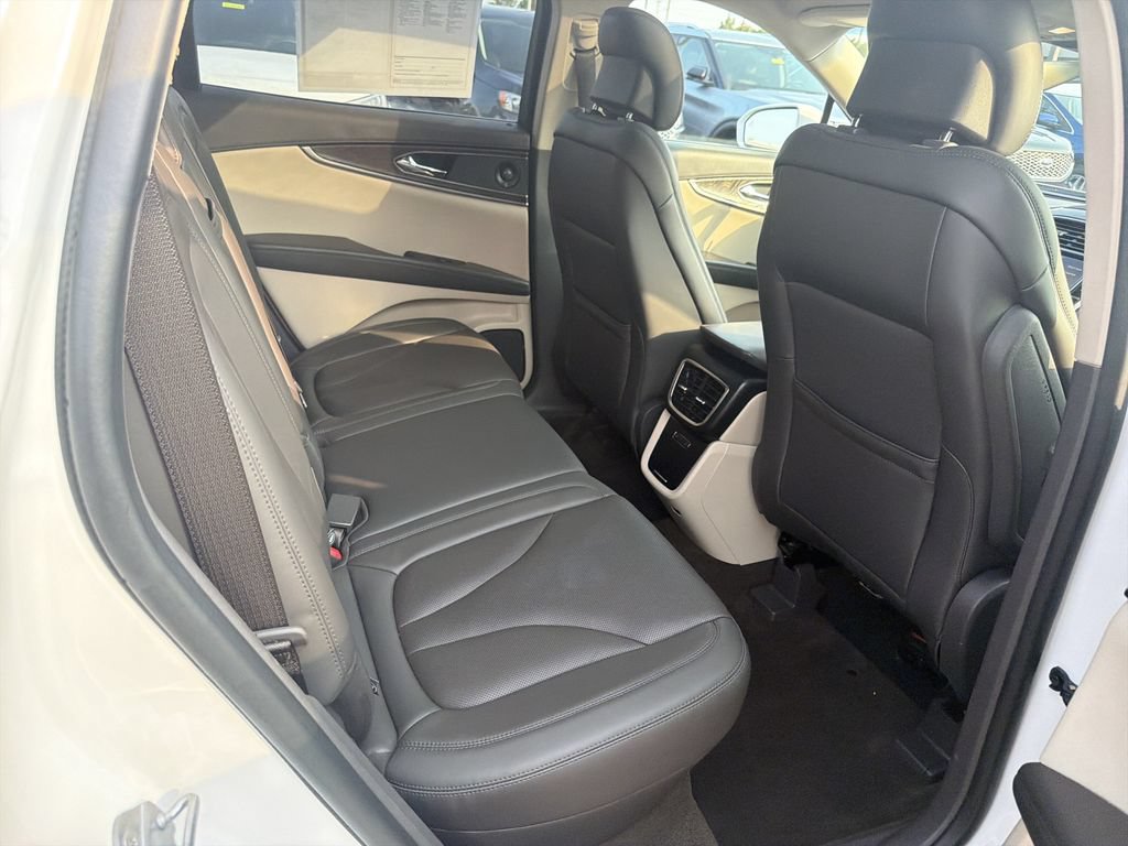 Used 2019 Lincoln Nautilus Reserve AWD/4WD image 19