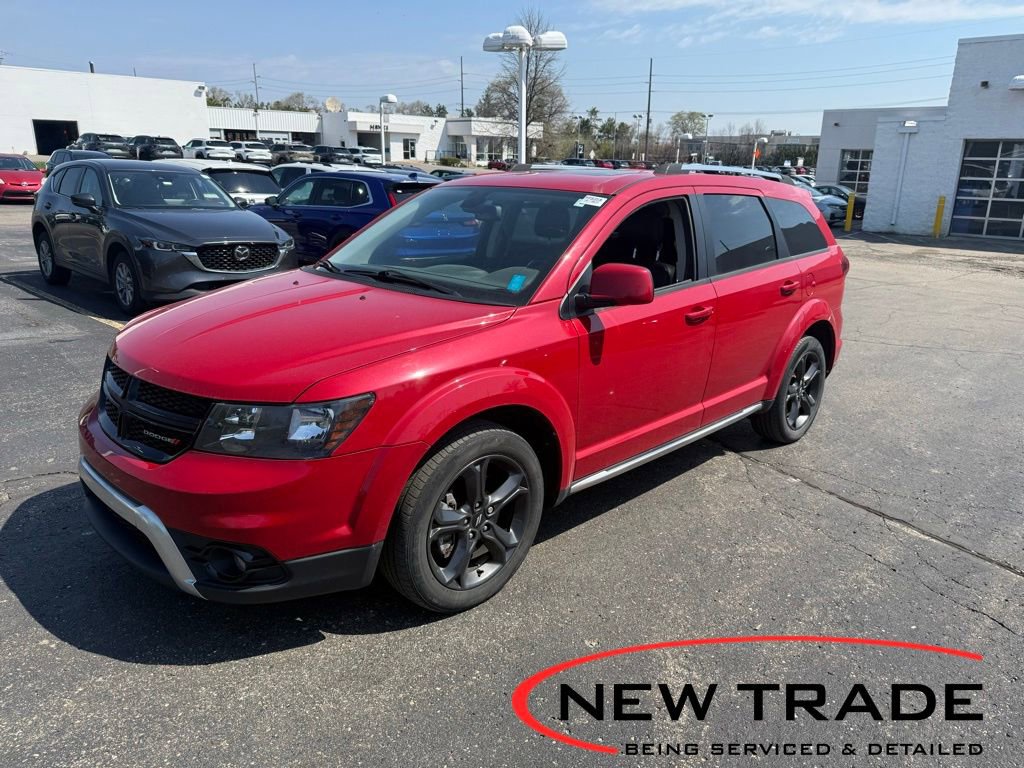 Used 2020 Dodge Journey Crossroad w/ Popular Equipment Group FWD image 1