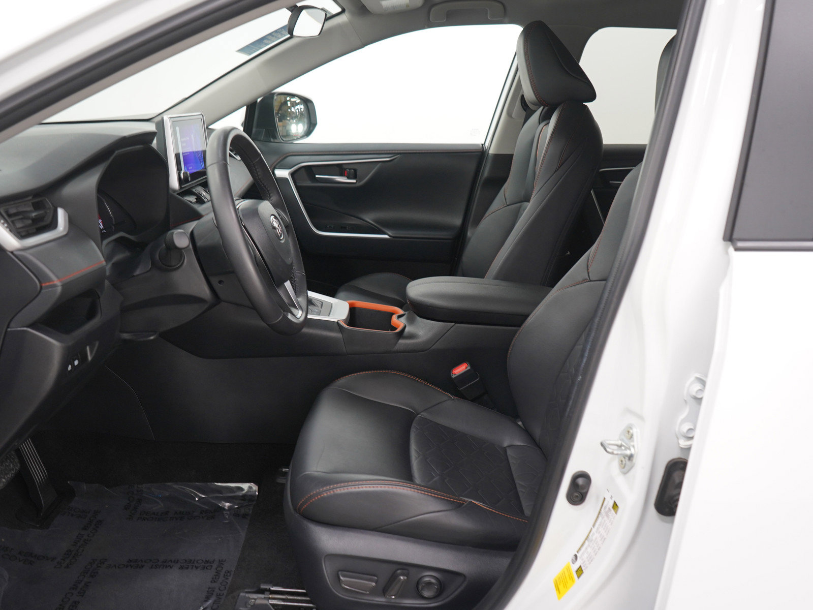 Used 2024 Toyota RAV4 Adventure image 23