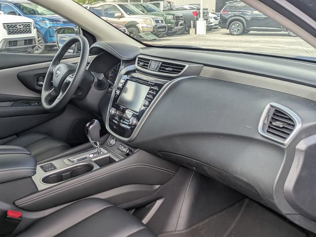 Used 2023 Nissan Murano SV w/ SV Midnight Edition Package FWD image 31