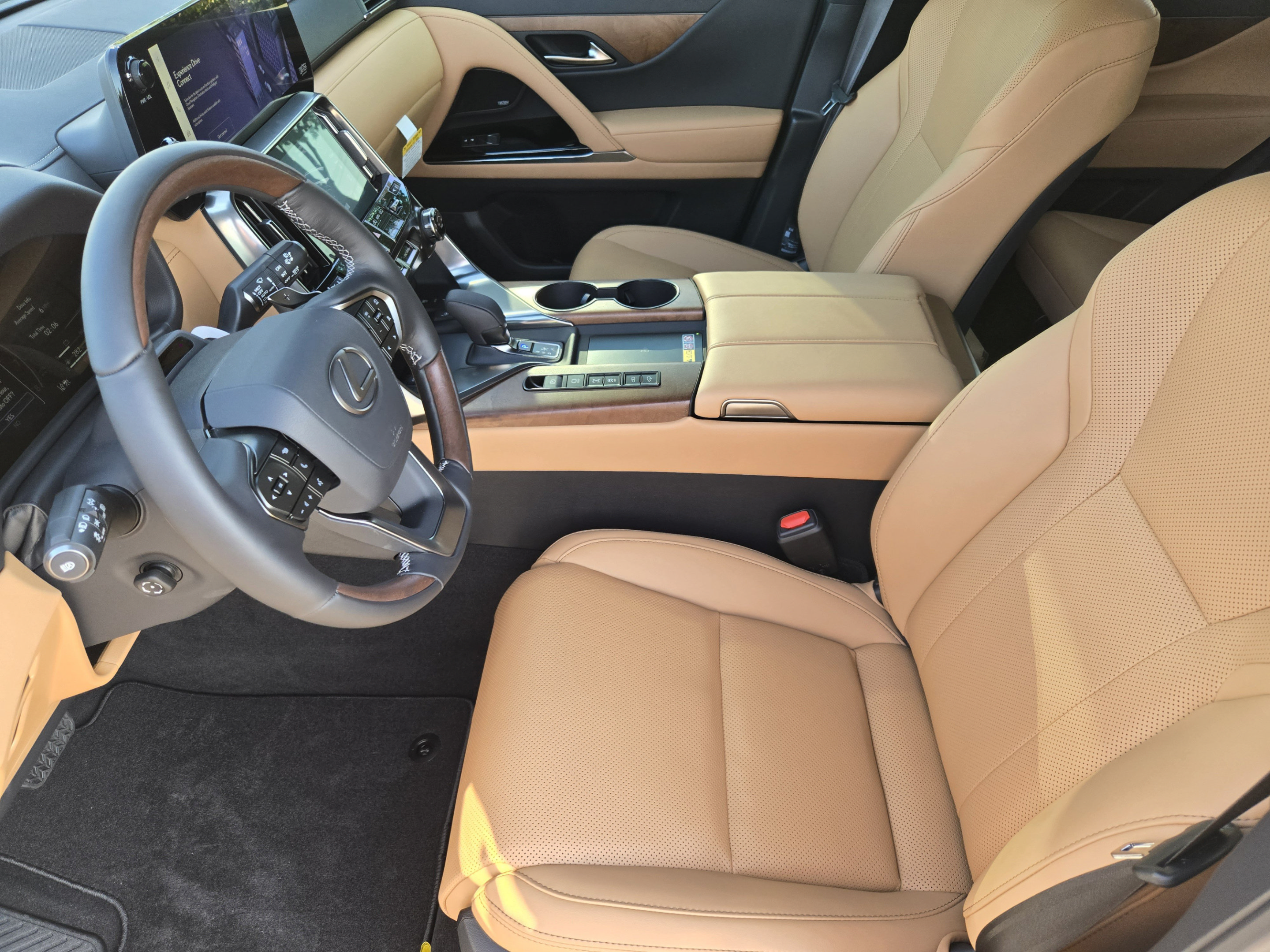 New 2026 Lexus LX 700h Luxury AWD/4WD image 5