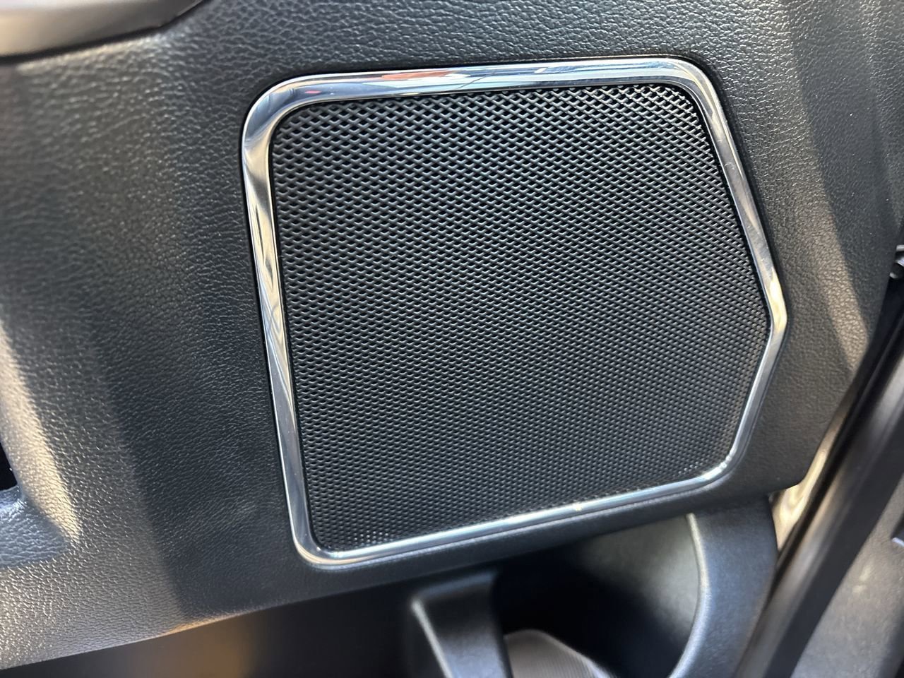 Used 2019 Ford F150 Lariat w/ Equipment Group 502A Luxury image 18