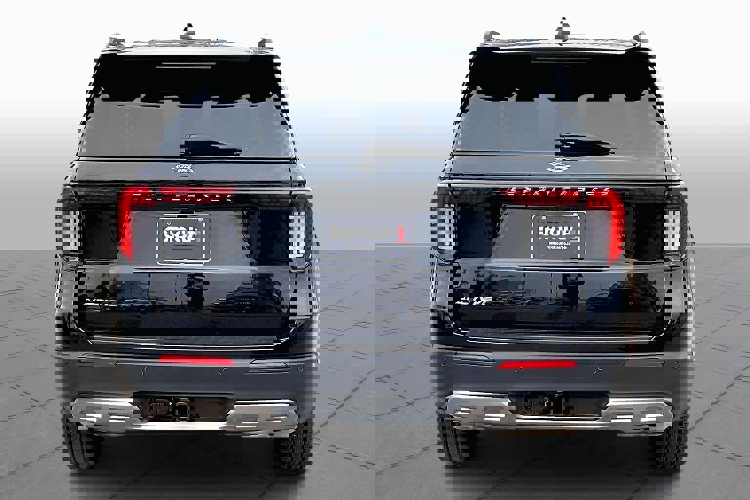 New 2026 Ford Explorer Active w/ Active Comfort Package image 4