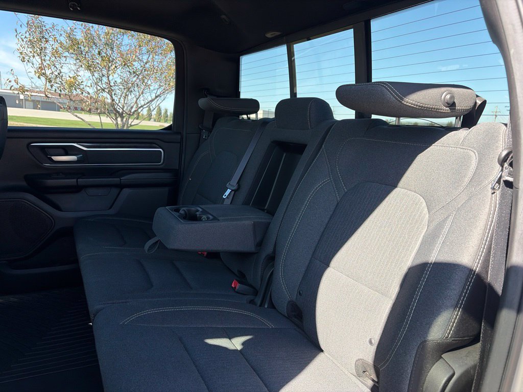 Used 2019 RAM 1500 Big Horn AWD/4WD image 38
