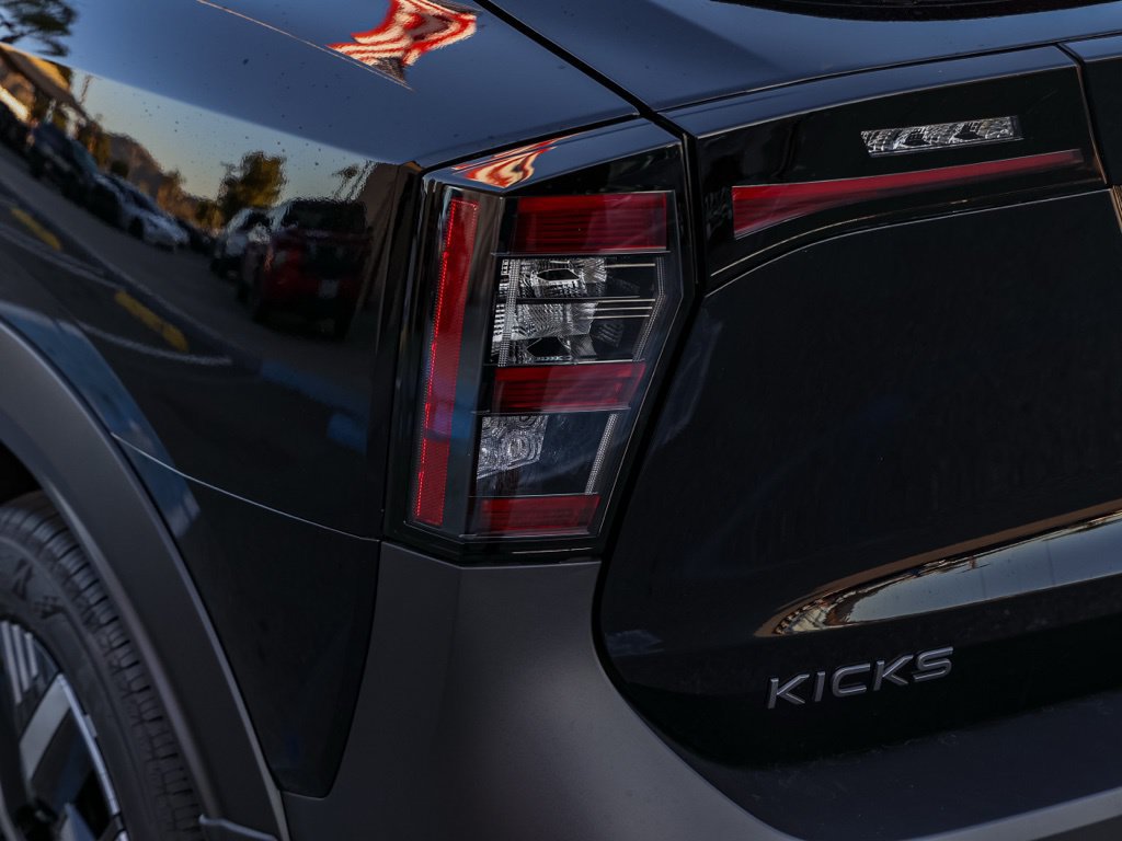 New 2026 Nissan Kicks SV w/ Charging Package FWD image 7