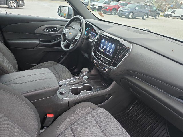Used 2023 Chevrolet Traverse LT image 48