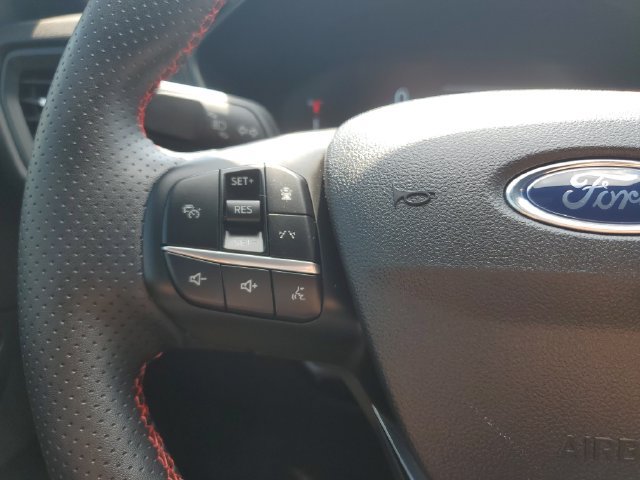 Used 2023 Ford Escape ST-Line w/ Tech Pack #1 AWD/4WD image 23