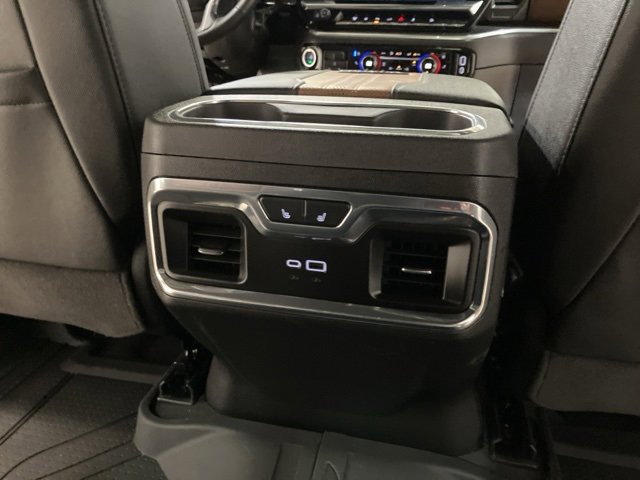 Used 2024 Chevrolet Silverado 3500 High Country w/ High Country Premium Package image 27